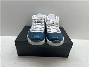 Air jordan 11 retro low le navy snakeskin online